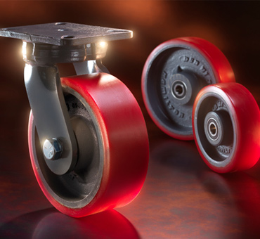 What kinds of competition modes exist in the universal caster wheel industry?